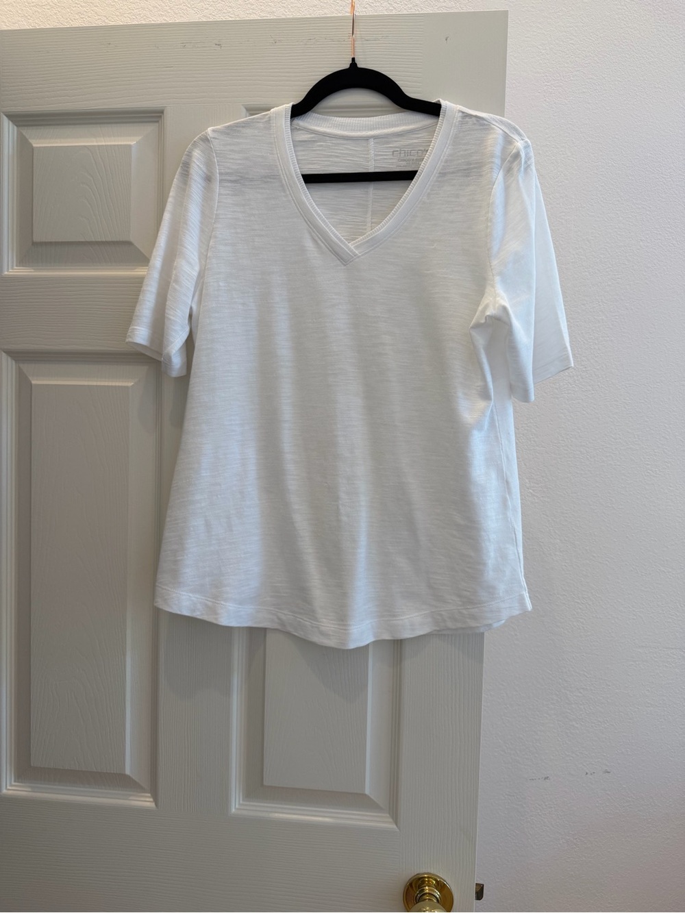 Chicos Classic White V-Neck Women's Top